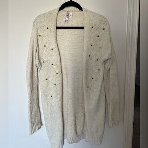 Alya beige embroidered flower cardigan